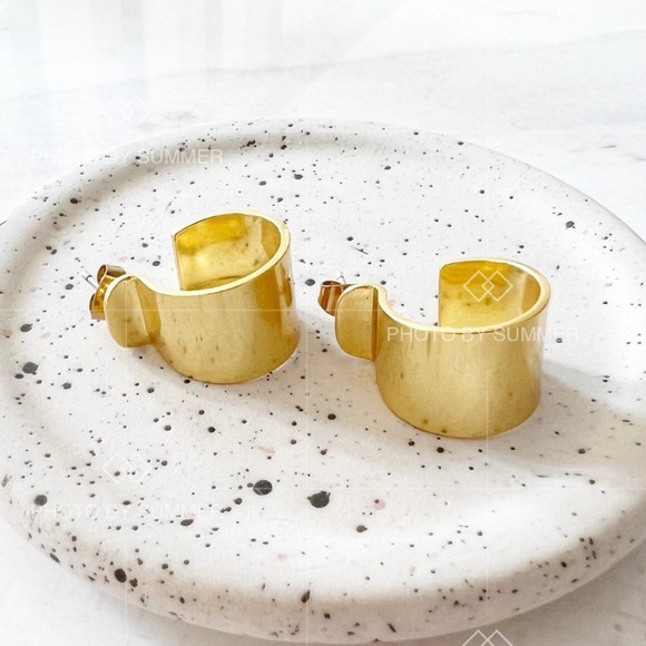 Madewell gold hoops - Picture 2 of 4